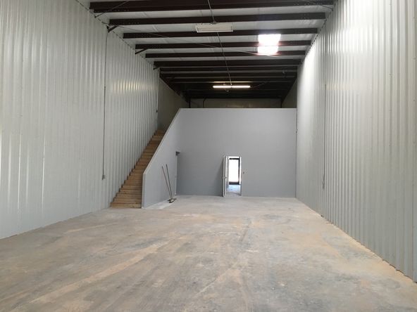 Absolute Office Park @ South I-27 Industrial Park: 9205 U.S. 87, Lubbock, TX 79423